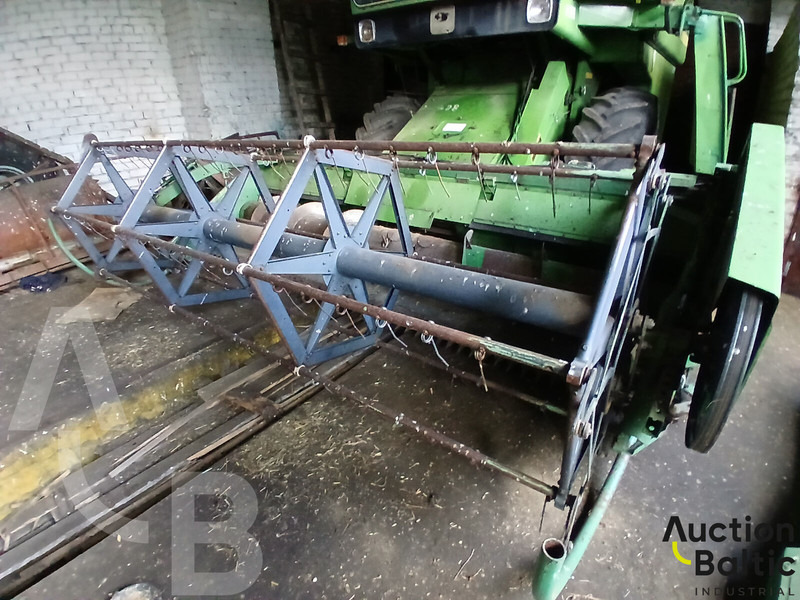 John Deere 1055 - Máy gặt đập: hình 5 John Deere 1055 - Máy gặt đập: hình 5