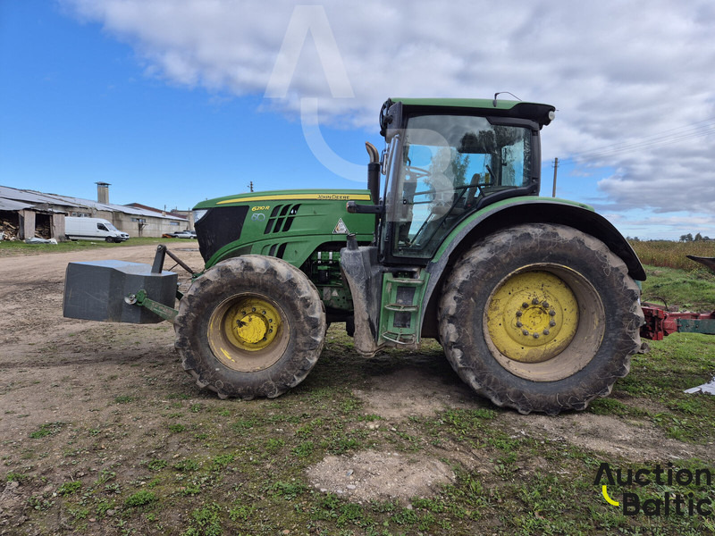 John Deere 6210 R - Máy cày: hình 3 John Deere 6210 R - Máy cày: hình 3