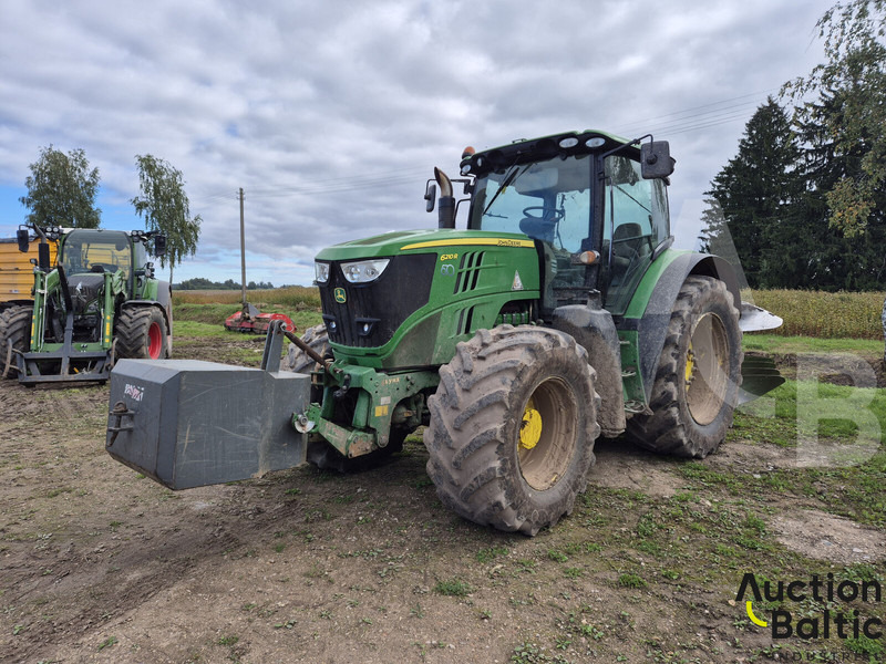 John Deere 6210 R - Máy cày: hình 2 John Deere 6210 R - Máy cày: hình 2