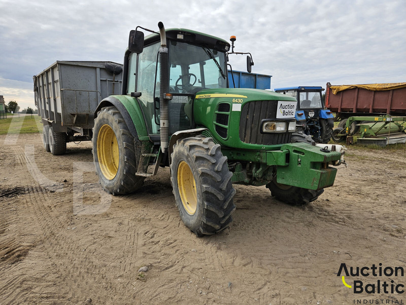 John Deere 6430 - Máy cày: hình 1 John Deere 6430 - Máy cày: hình 1