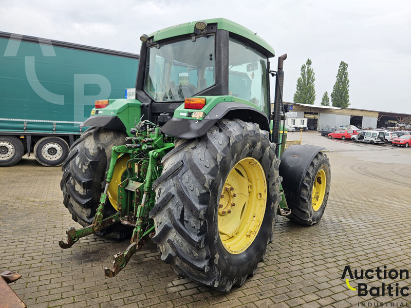 John Deere 6810 - Máy cày: hình 4 John Deere 6810 - Máy cày: hình 4