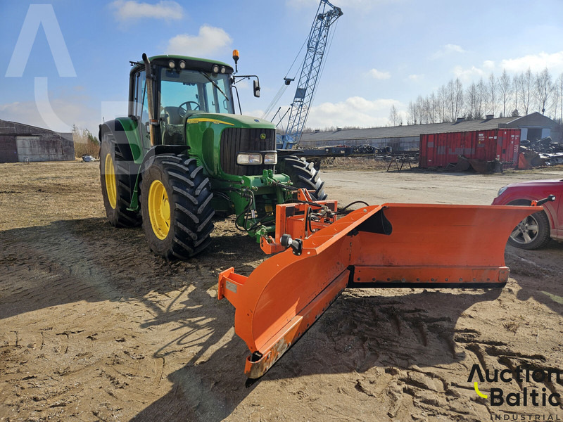 John Deere 6820 - Máy cày: hình 2 John Deere 6820 - Máy cày: hình 2