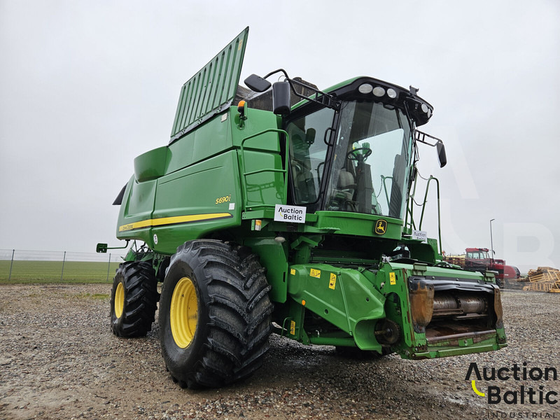 John Deere S 690 i - Máy gặt đập: hình 1 John Deere S 690 i - Máy gặt đập: hình 1