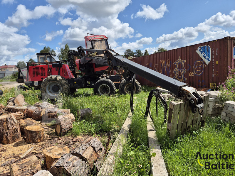 Komatsu 931.1 - Máy gặt: hình 1 Komatsu 931.1 - Máy gặt: hình 1