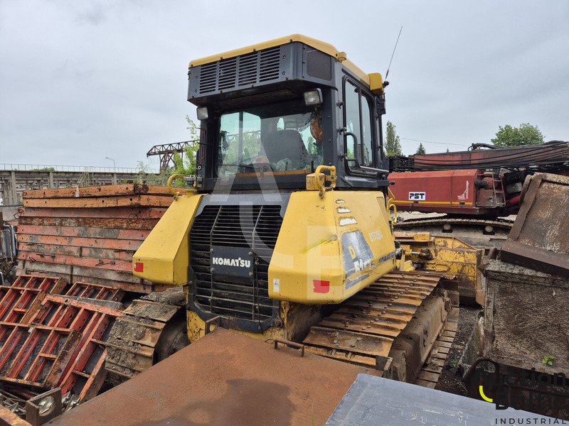 Komatsu D51EX-22 - Máy ủi: hình 4 Komatsu D51EX-22 - Máy ủi: hình 4