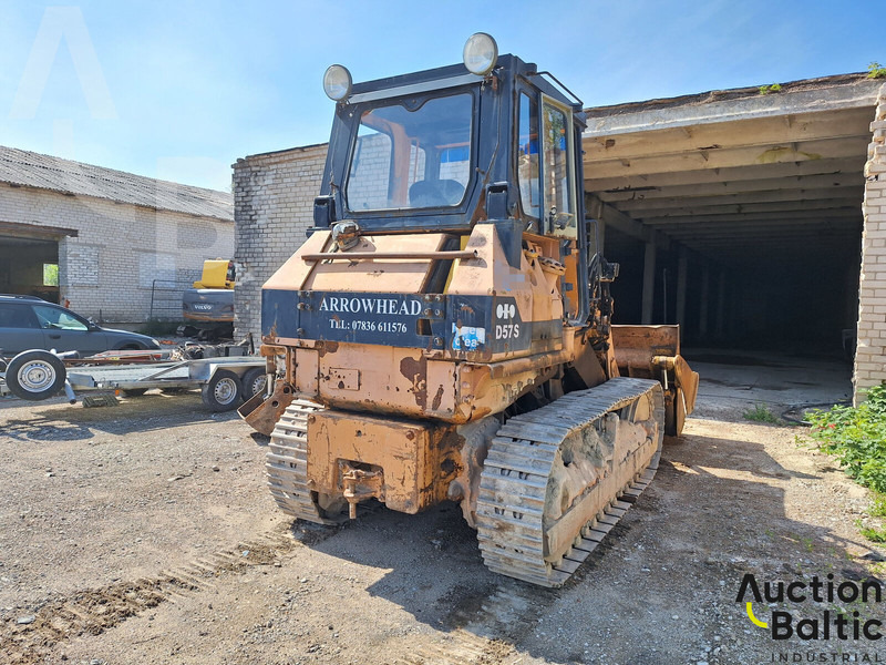 Komatsu D57S-1 - Máy xúc lật bánh xích: hình 3 Komatsu D57S-1 - Máy xúc lật bánh xích: hình 3
