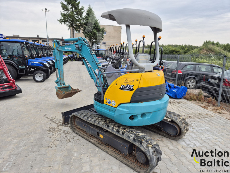 Kubota U 25 - Máy xúc mini: hình 3 Kubota U 25 - Máy xúc mini: hình 3