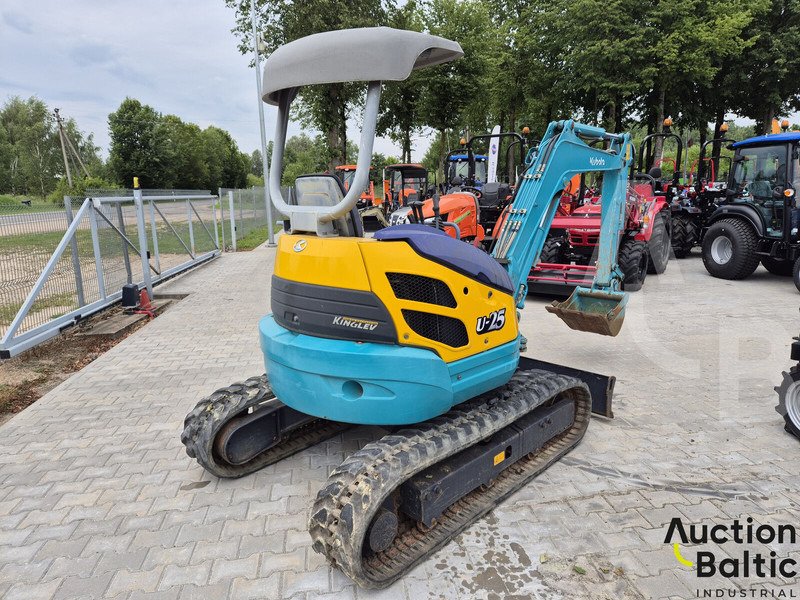 Kubota U 25 - Máy xúc mini: hình 4 Kubota U 25 - Máy xúc mini: hình 4