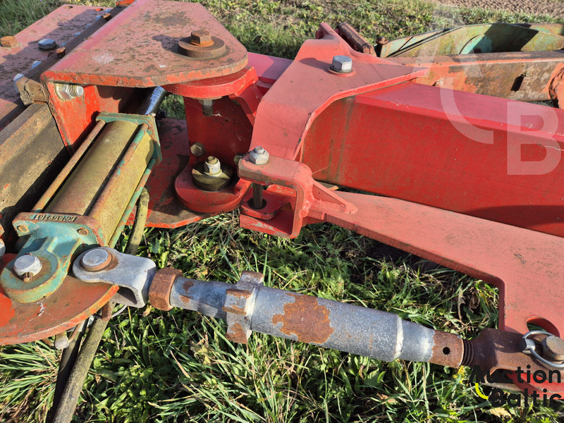 Kverneland 100-19 - Cày: hình 5 Kverneland 100-19 - Cày: hình 5