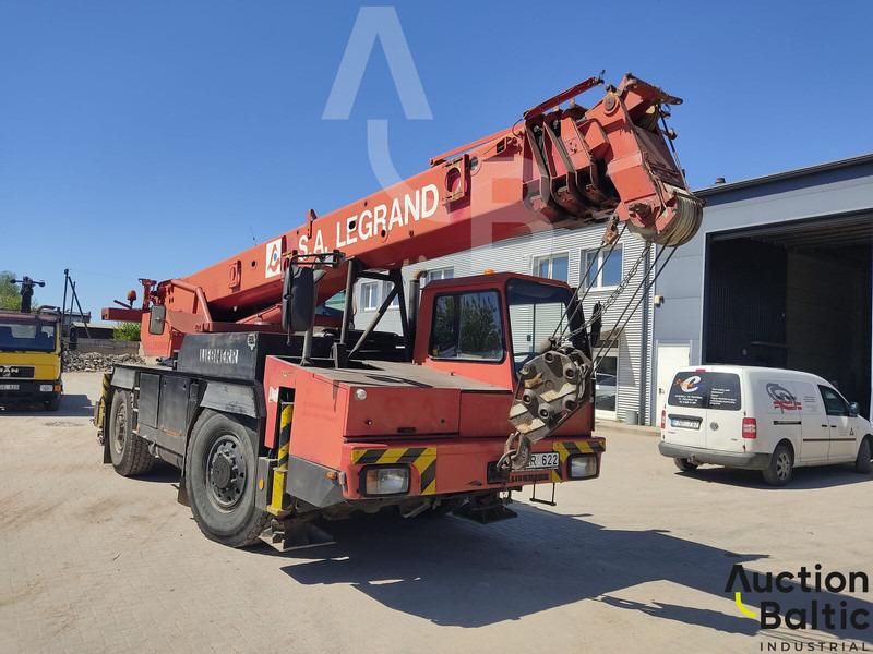 Liebherr LTM 1025 - Cần cẩu mọi địa hình: hình 3 Liebherr LTM 1025 - Cần cẩu mọi địa hình: hình 3