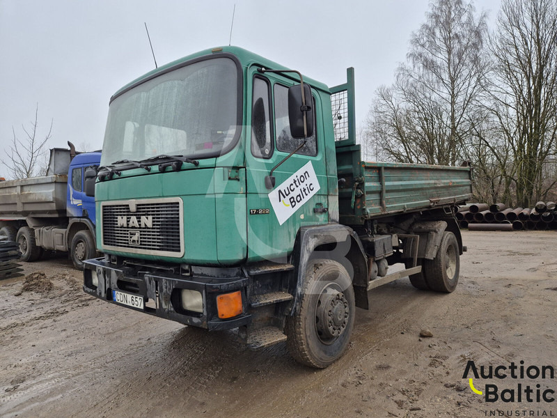 MAN 18.222 - Xe ben: hình 1 MAN 18.222 - Xe ben: hình 1