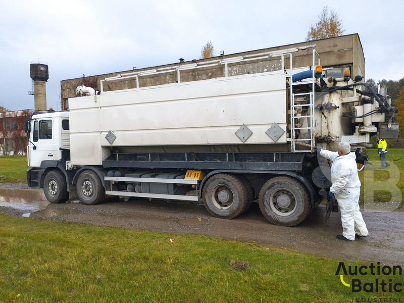 MAN T 46 - Xe tải chân không: hình 3 MAN T 46 - Xe tải chân không: hình 3