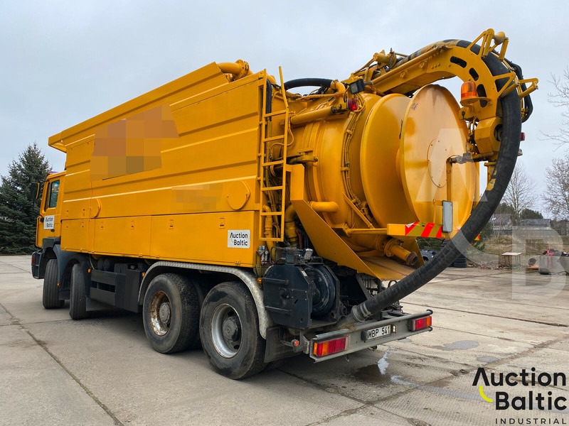 MAN T46 - Xe tải chân không: hình 3 MAN T46 - Xe tải chân không: hình 3