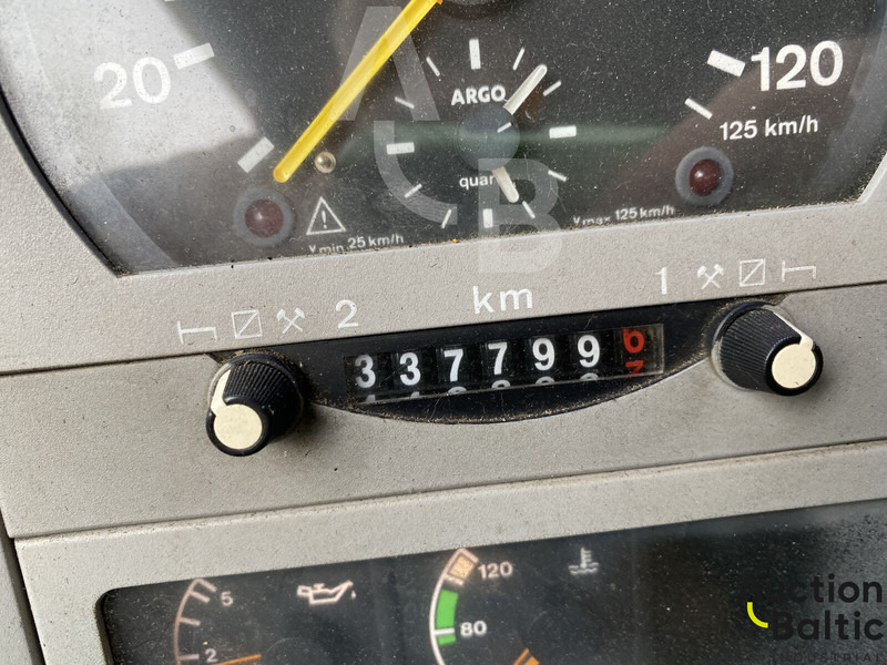 MAN T46 - Xe tải chân không: hình 5 MAN T46 - Xe tải chân không: hình 5