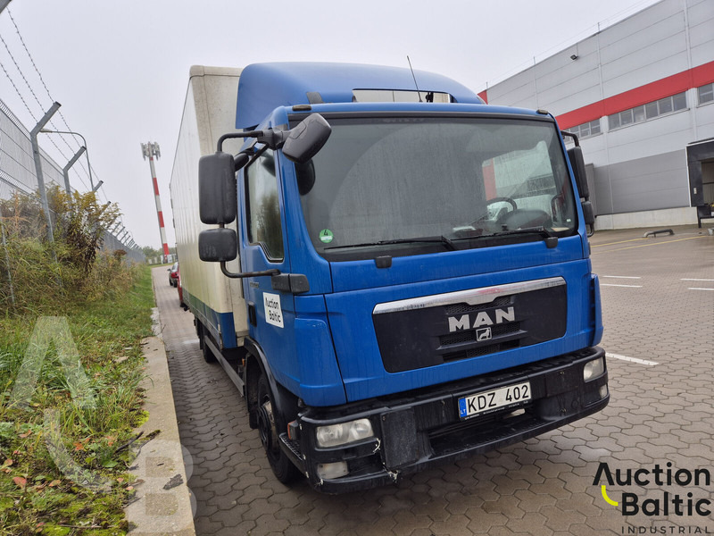 MAN TGL12.220 BL - Xe tải hộp: hình 2 MAN TGL12.220 BL - Xe tải hộp: hình 2