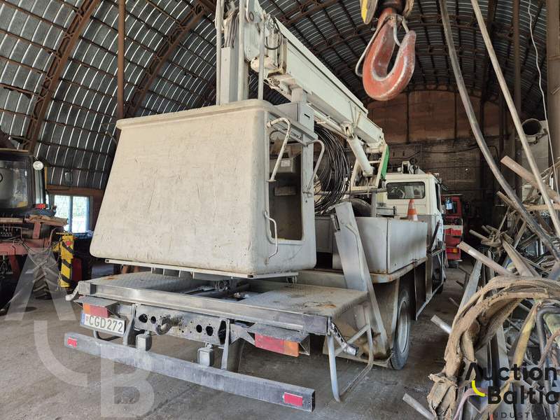 Mercedes-Benz 1114 - Nền bục trên không gắn trên xe tải: hình 4 Mercedes-Benz 1114 - Nền bục trên không gắn trên xe tải: hình 4