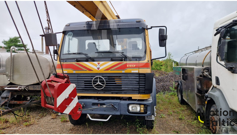 Mercedes-Benz 1417 - Cần cẩu mọi địa hình: hình 2 Mercedes-Benz 1417 - Cần cẩu mọi địa hình: hình 2