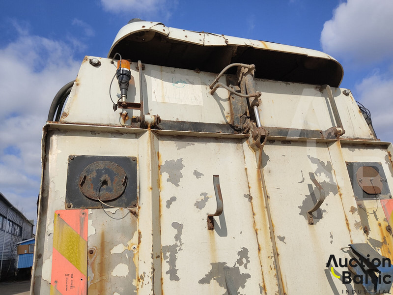 Mercedes-Benz 1517 - Xe quét đường: hình 5 Mercedes-Benz 1517 - Xe quét đường: hình 5