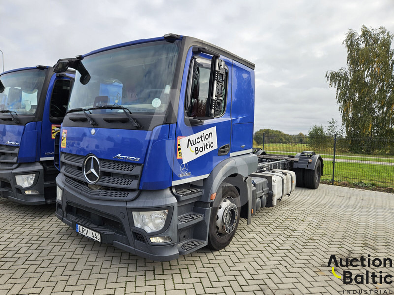 Mercedes-Benz Actros 1843 - Xe tải khung gầm: hình 1 Mercedes-Benz Actros 1843 - Xe tải khung gầm: hình 1