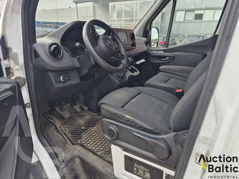 Mercedes-Benz Sprinter 316 - Xe van chở hàng: hình 5 Mercedes-Benz Sprinter 316 - Xe van chở hàng: hình 5
