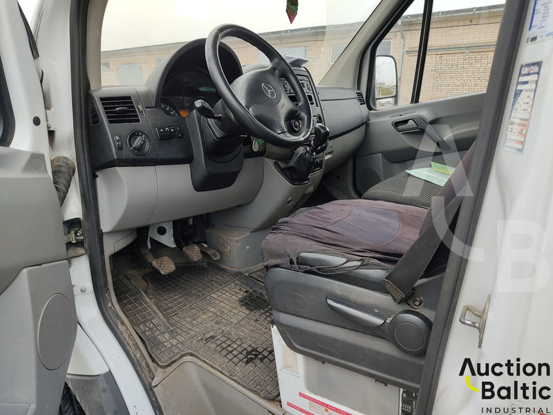 Mercedes-Benz Sprinter 515 CDI - Xe tải thùng lửng/ Phẳng, Xe cẩu tự hành: hình 5 Mercedes-Benz Sprinter 515 CDI - Xe tải thùng lửng/ Phẳng, Xe cẩu tự hành: hình 5