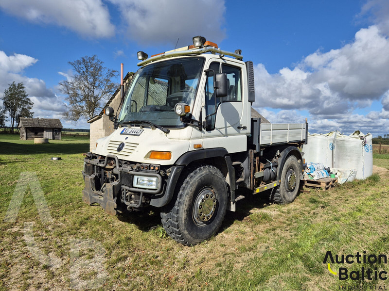 Mercedes-Benz Unimog U 400 - Xe ben: hình 1 Mercedes-Benz Unimog U 400 - Xe ben: hình 1