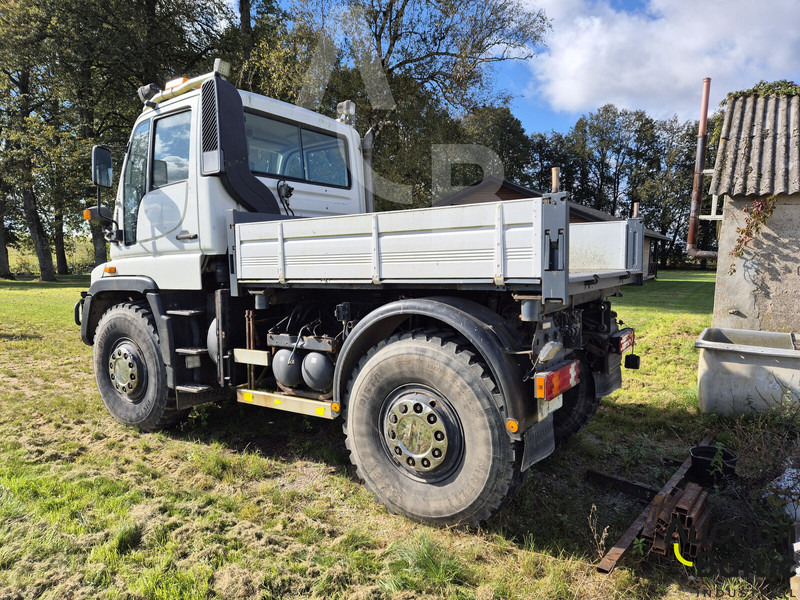 Mercedes-Benz Unimog U 400 - Xe ben: hình 4 Mercedes-Benz Unimog U 400 - Xe ben: hình 4