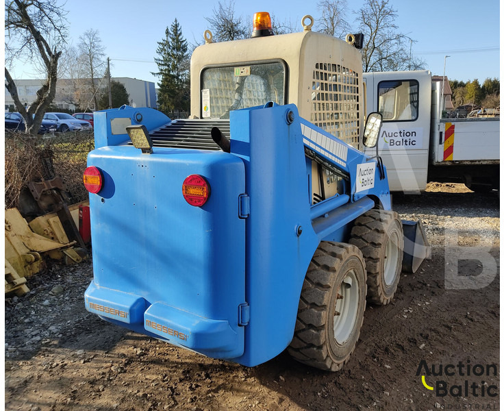 Messersi SL-45 - Máy xúc lật đa năng: hình 3 Messersi SL-45 - Máy xúc lật đa năng: hình 3