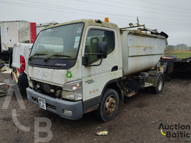 Mitsubishi Fuso - Xe tải chở rác: hình 2 Mitsubishi Fuso - Xe tải chở rác: hình 2