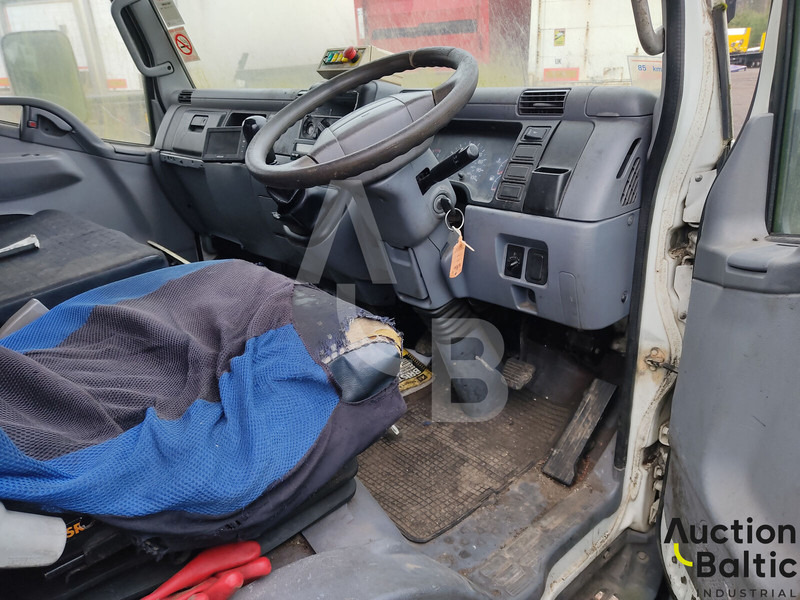 Xe tải chở rác Mitsubishi Fuso: hình 6