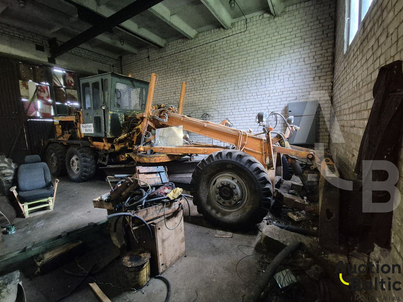 Onbekend DZ-122A-6 - Máy san: hình 1 Onbekend DZ-122A-6 - Máy san: hình 1