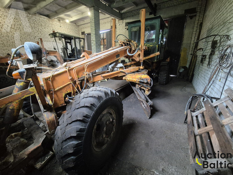 Onbekend DZ-122A-6 - Máy san: hình 2 Onbekend DZ-122A-6 - Máy san: hình 2