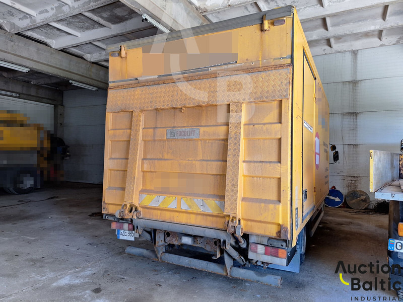 Renault Midlum 180.08 - Xe tải chân không: hình 3 Renault Midlum 180.08 - Xe tải chân không: hình 3