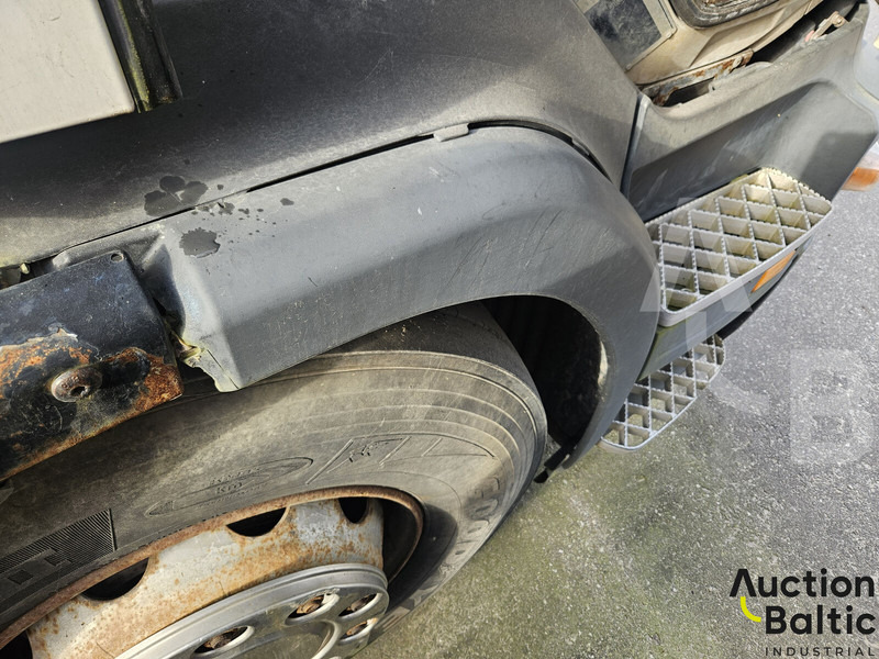 Xe bồn để vận chuyển sữa Scania P 230: hình 13