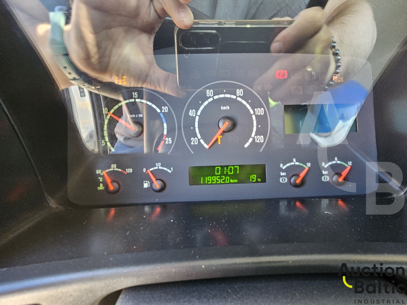 Nền bục trên không gắn trên xe tải Scania P 310: hình 12