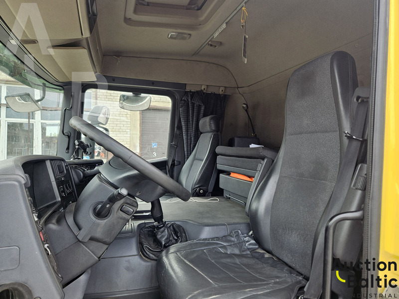 Scania P 380 - Xe tải kéo: hình 5 Scania P 380 - Xe tải kéo: hình 5