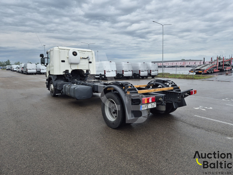 Scania P 450 - Xe tải khung gầm: hình 4 Scania P 450 - Xe tải khung gầm: hình 4