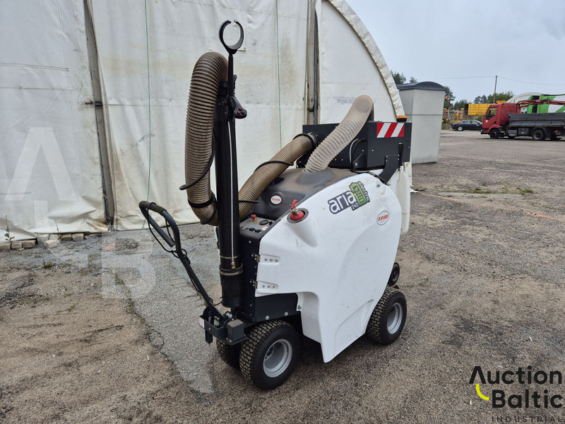 TSM Aria 240 - Xe quét đường: hình 1 TSM Aria 240 - Xe quét đường: hình 1