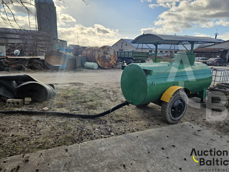 Trailer with tank - Rơ moóc bồn: hình 2 Trailer with tank - Rơ moóc bồn: hình 2