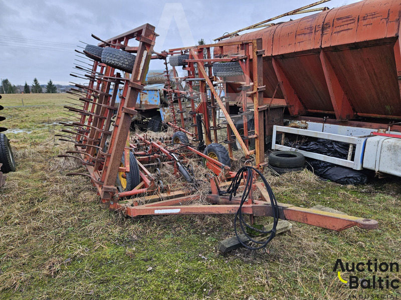 Vaderstad - Máy trồng trọt: hình 1 Vaderstad - Máy trồng trọt: hình 1