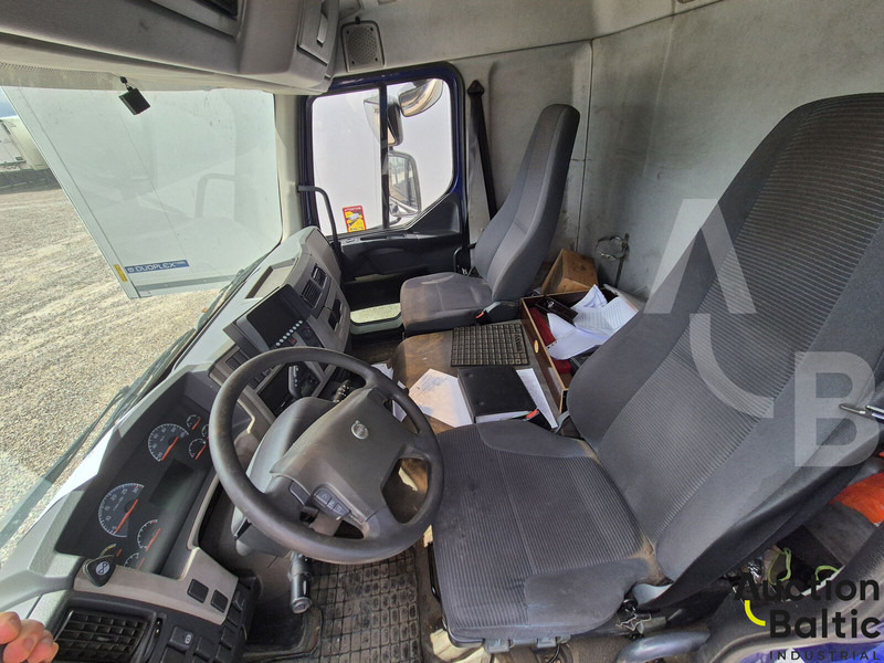 Volvo FL240 - Xe tải hộp: hình 4 Volvo FL240 - Xe tải hộp: hình 4