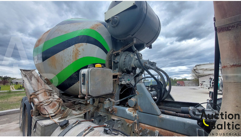 Volvo FM12 - Xe trộn bê tông: hình 3 Volvo FM12 - Xe trộn bê tông: hình 3