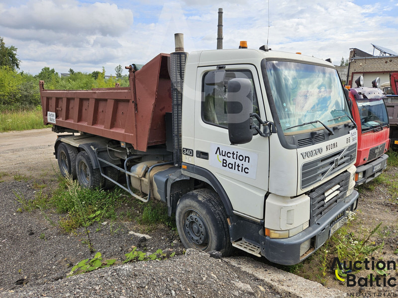Volvo FM12 - Xe ben: hình 2 Volvo FM12 - Xe ben: hình 2