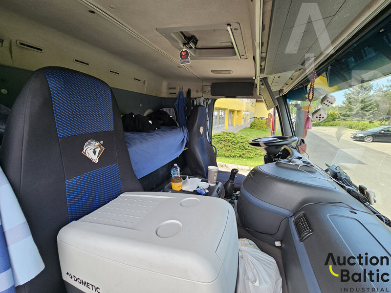 Volvo FM440 - Xe tải chuyên chở tự động: hình 5 Volvo FM440 - Xe tải chuyên chở tự động: hình 5