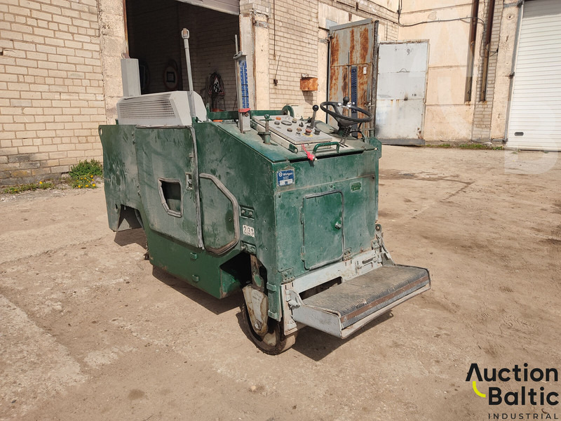 Wirtgen W350 - Máy nhựa đường: hình 1 Wirtgen W350 - Máy nhựa đường: hình 1