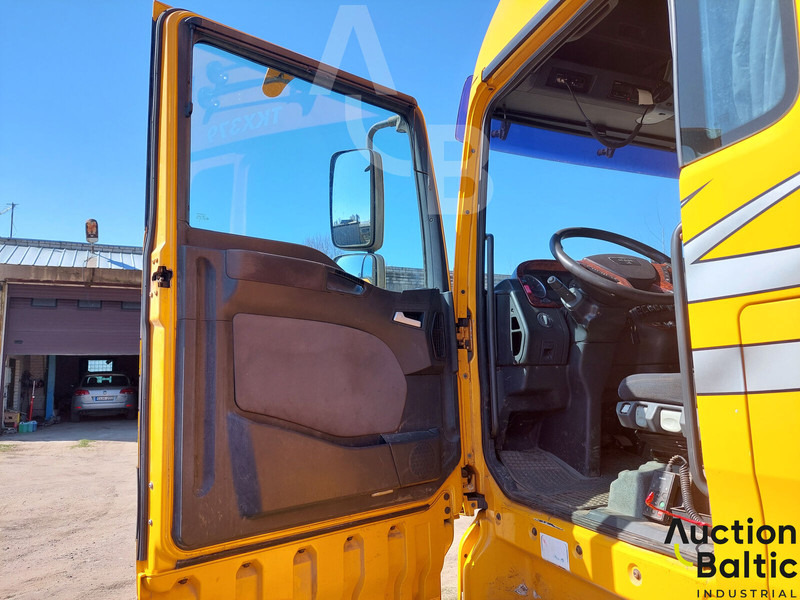 MAN TGA26.440 - Xe đầu kéo: hình 5 MAN TGA26.440 - Xe đầu kéo: hình 5