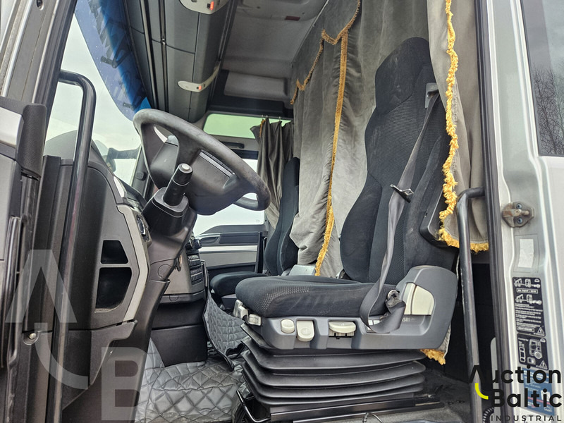 MAN TGX18.480 - Xe đầu kéo: hình 5 MAN TGX18.480 - Xe đầu kéo: hình 5