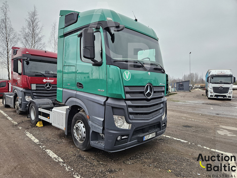 Mercedes-Benz Actros 1842 - Xe đầu kéo: hình 2 Mercedes-Benz Actros 1842 - Xe đầu kéo: hình 2