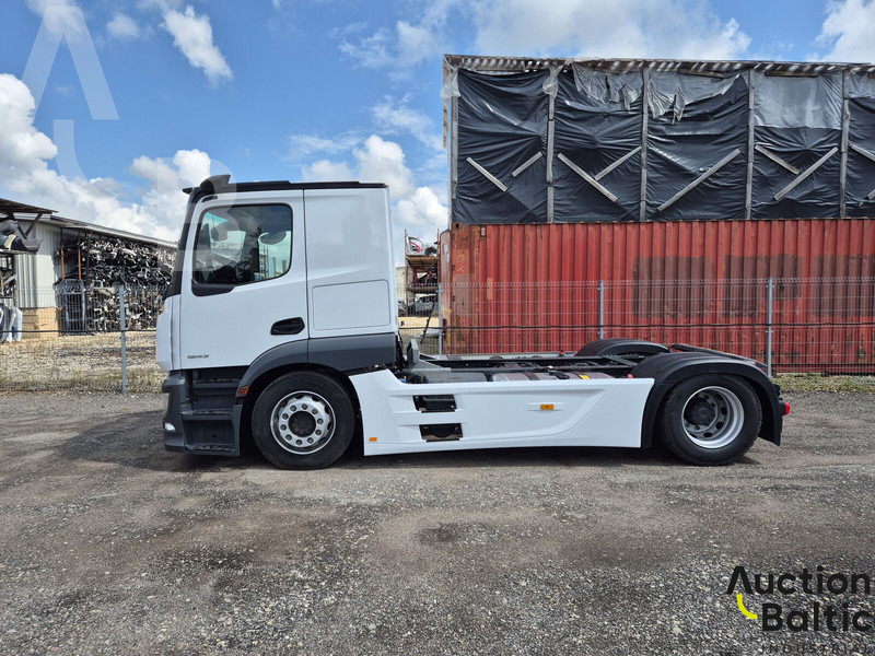 Mercedes-Benz Actros 1843 - Xe đầu kéo: hình 3 Mercedes-Benz Actros 1843 - Xe đầu kéo: hình 3