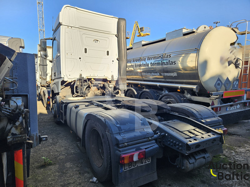 Mercedes-Benz Actros - Xe đầu kéo: hình 4 Mercedes-Benz Actros - Xe đầu kéo: hình 4